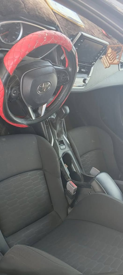 للبيع كورلا  هاش باك رياضيه سبور مزود 22 معوقين نوع اس اي مفوله حادثها بنيد ودعاميه وبدنه سوداء عشر نمر شبابيه سزرعتها 260 سعرها 110 بيها مجال لا اتواجد على الفيس اتصل على رقمي***********
