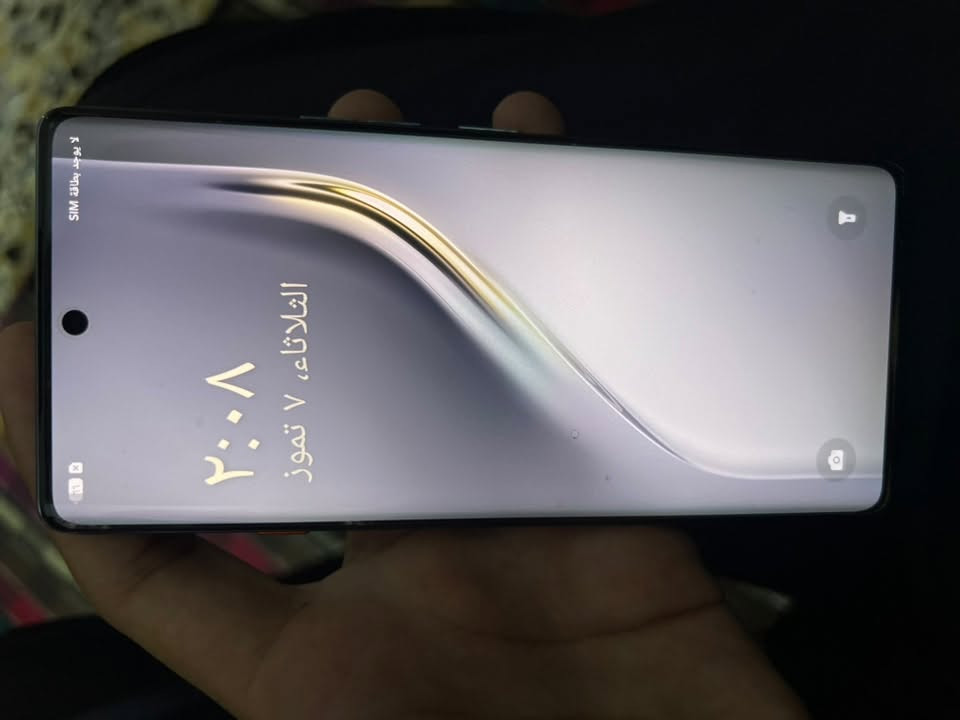 السلام عليكم للبيع
تكنو كامون 40 برو 5G
احدث اصدار الجهاز جديد بالكارتون قيم باليرضي الله واخذه بالعافيه 
حتا تطبيقات مامنزل بي امانت الله 
مكاني بغداد 
للاتصال ***********

