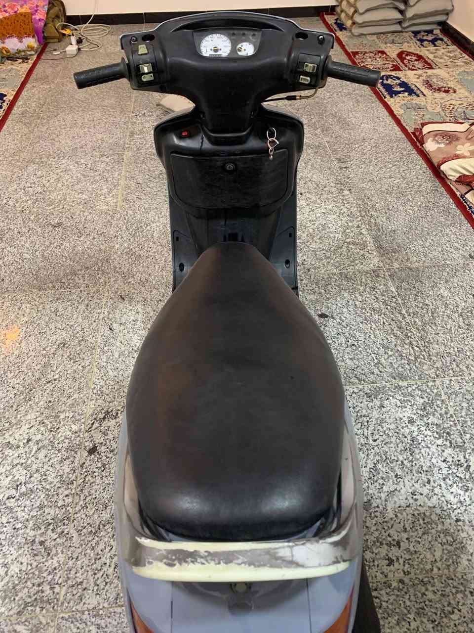 السلام عليكم دراجه فراشه نثيه للبيع دراجه كامله محرك ماكس ثعلب مامفتوح كهربائيات شغاله كفرات جدد ماعوزها اي شي السعر 575 وبيها ومجال 
‏ميسان المجر الكبير 
***********
‏

