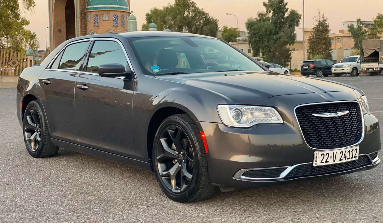 #سعر بلاش 

‏ CHRYSLER 300 2023

حجم محرك : 3.600 V6
ماشيه  : Mi 24,400

بيع او مرواس مع سيارات ارقام شمالي فقط

ضرر :💯 
بدون صبغ ✅
بدون ايرباك ✅
بدون تبديل ✅
بدون دواخل ✅

سياره بيها بارد ع كد شبر فقط 

السعر : 26,400💰بيها مجال بسيط 

ماكو بهذا سعر بالنسبه للضرر موديل 

سياره مرقم اربيل فحص وهزه وسنويه كله جديد تحويل بنفس يوم بسم مشتري 

اربيل 📍

للاستفسار او اتصال على 
*********** واتساب
*********** عادي

