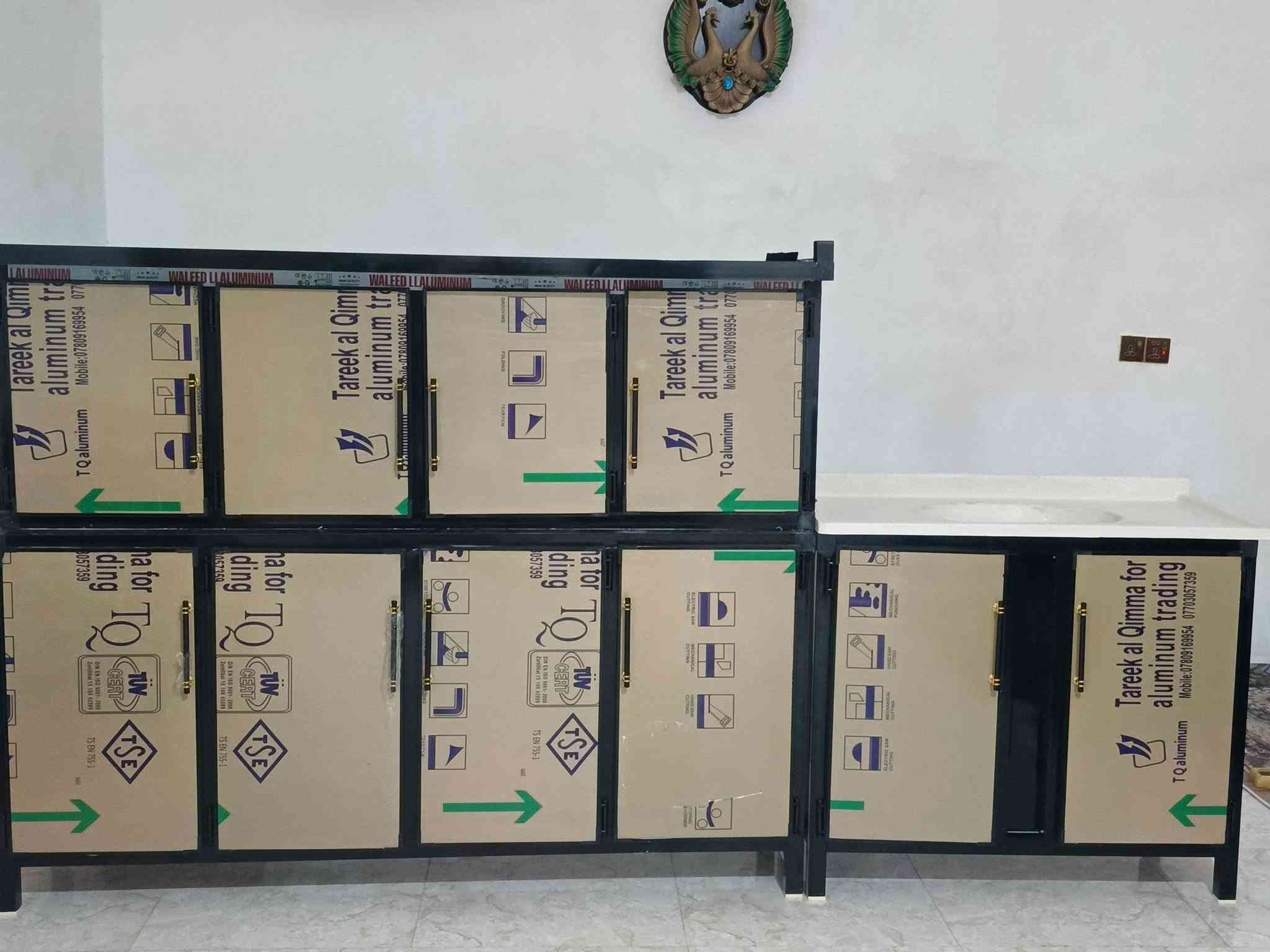 السلام عليكم البيع والشراء كاونترات مستخدم والجديد مكان ناصريه حي الفداء شارع مدارس رقم الهاتف *********** يرهم مراوس مستخدم
