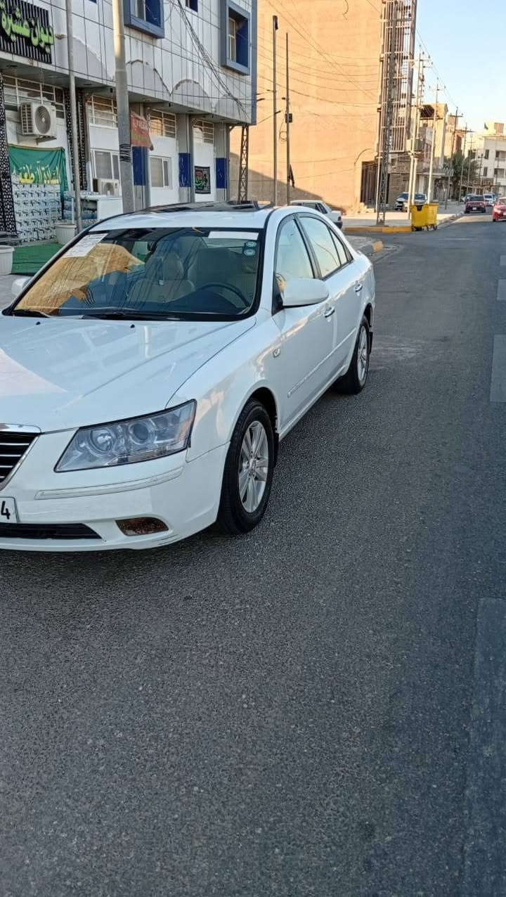 سلام عليكم للبيع سوناتا 10
خليجي مكينه ٢٠٠٠دوش شرط جديده مال حاوية 
مافتوح برغي بيه
فول موصفات عدا البصمه 
كير مكينه حداديه تبريد تخم تاير كفاله

سياره بيه جاملغ امامي تبديل بدون دواخل

رقم أربيل انكليزي سنوية 2030 حته الهزه ماصاقطه

السعر قفل 95 مكان السياره كربلاء
***********
