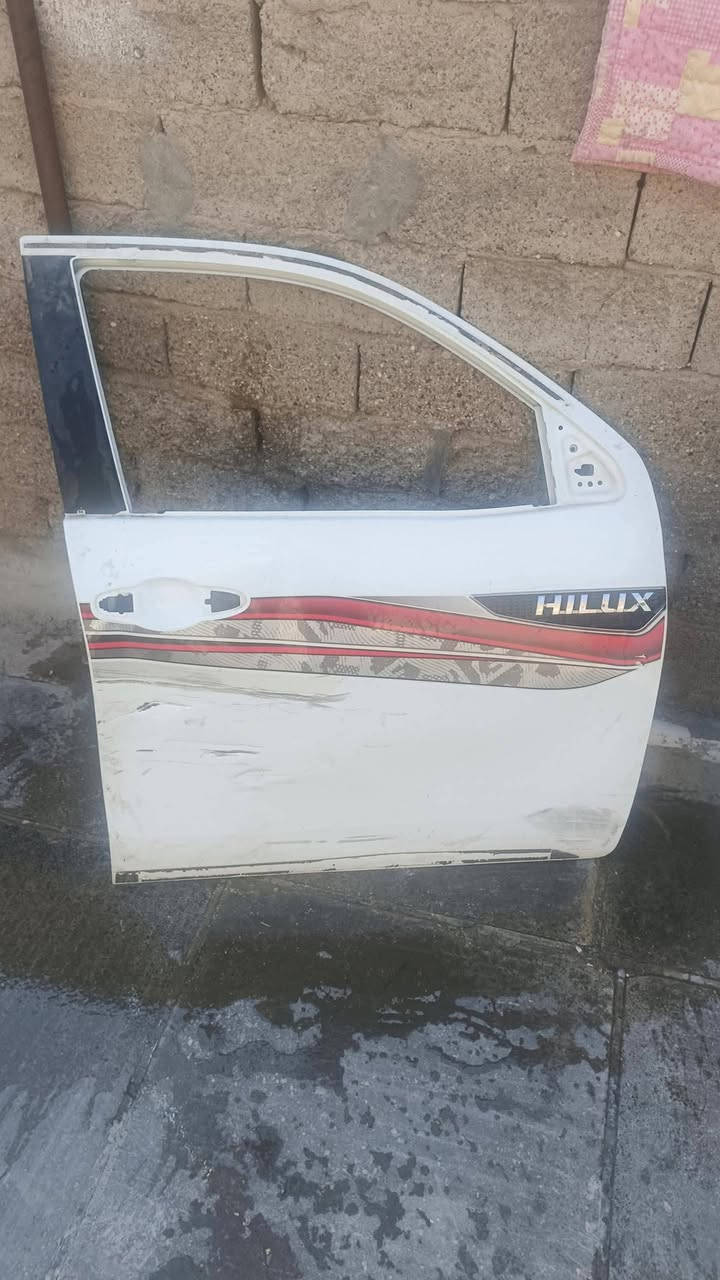 السلام عليكم بيبان للبيع بيهن ضربه بسيطه ترجع على البارد السعر خاص***********
