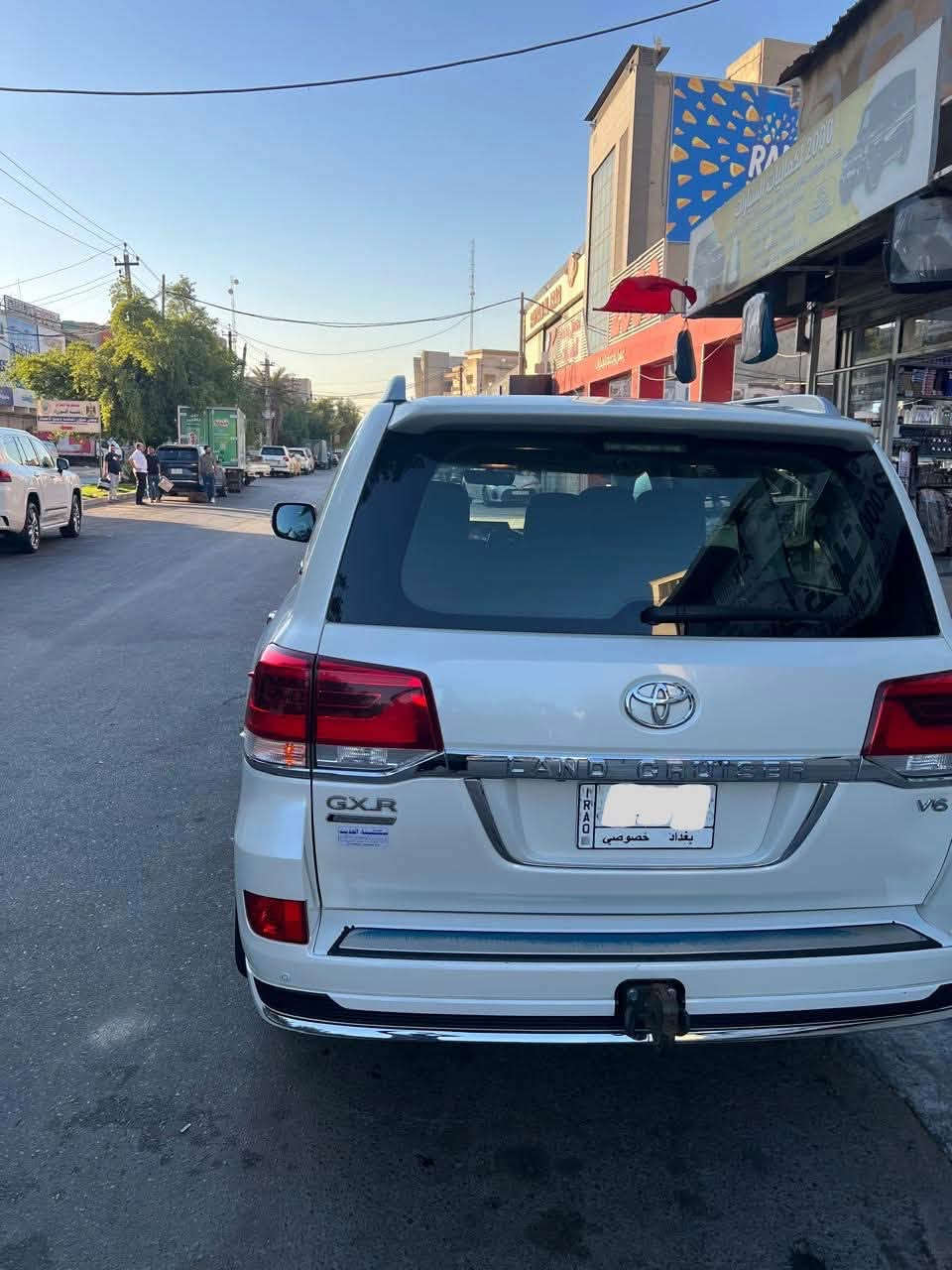 .
سلام عليكم لاندكروز موديل 21 كفاله بحرينيه رقم بغداد بسمي 
جاهزه من كلشي مكاني بغداد  البلديات ***********
