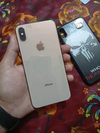 آيفون XS ماكس ٢٥٦ • بلادي • بطارية ٧٦٪