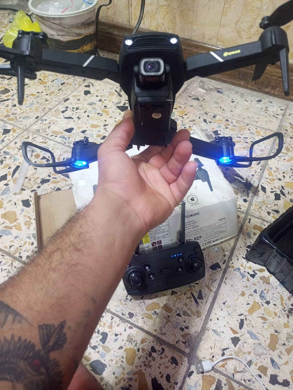 قيم وخذ واتساب ***********
