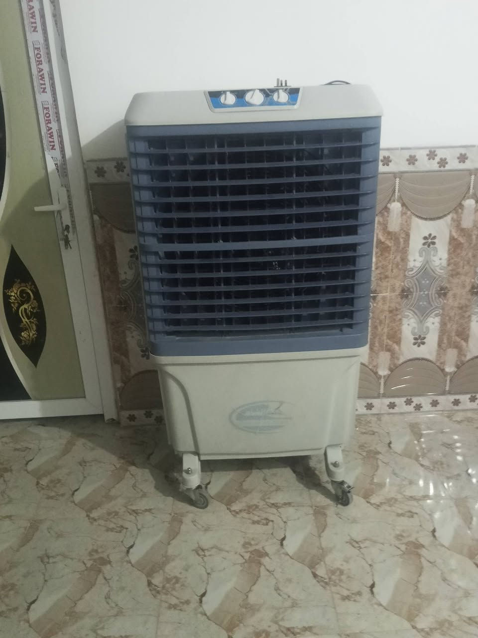 السلام عليكم كونفيره اخو الجديد السعر 125 بنجر حجم كبير غلايه شاي مستخدم سعر 10 وبمجال العنوان قيار القصبه ***********

