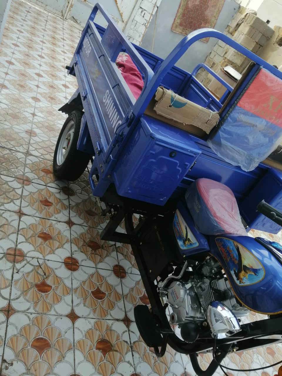 شباب سلام عليكم ستوته ٢٣ نضافه شوفت عينك أوراق اصوليه مكلف بل نشر خاص مامتواجد هاذه رقم صاحبه ***********
