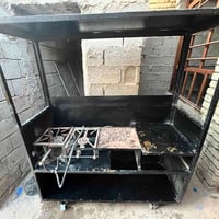 غراض موكب للبيع . ١. بانيو + ميز . سعر ١٥٠ ٢. طباخ فلافل عين كبيره سعر...