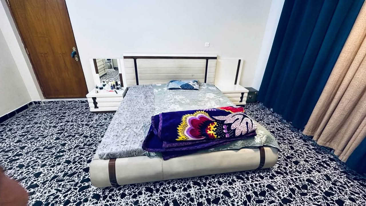 غرفة • نضيفة جداً • حي الجامعة