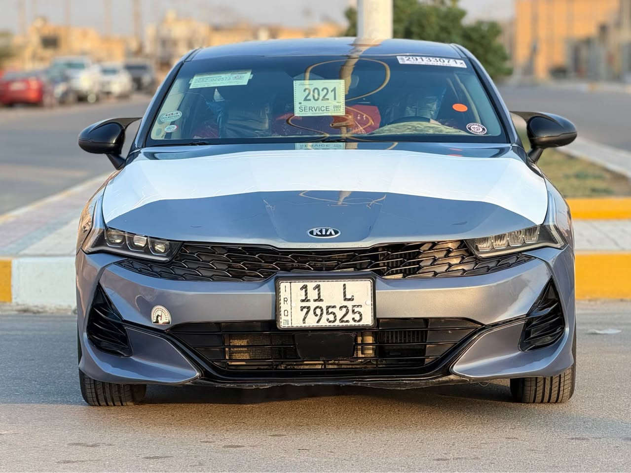 السلام عليكم كيا فايف موديل 2021 حره بغداد بسمي الدولي هزه جديده سنويه الغايه الـ2030 وارد امريكي الضرر تبديل بنيد وبابين رش تجميل فقط بدون دواخل الباقي كفاله 
#مواصفات_السياه
شاشه كبيره
كامرا دوار
تحكم ستيرن جهتين
لايت لد زنون عالي ناصي
ماشيه 77 الف حقيقي
ويل كب كروم 
وباقي مواصفات المعروفه
السياره جديده وجاهزه
كير محرك تبريد تخم تاير
حداديه كارتون ما ناقصه شي مكفوله من كل النواحي #مكان_السياره_الناصريه مركز 
السعر 133 وبيها مجال 
الاستفسار *********** ناصرية, ذي قار
