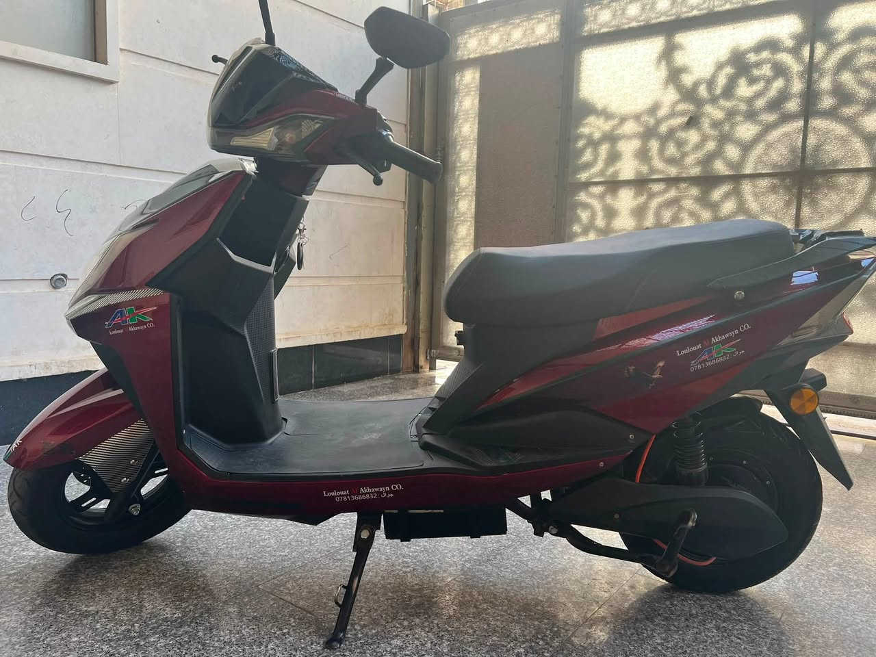 السلام عليكم موطور  للبيع مرتب نظيف 6بطاريات 4كير موطور حديث  كامل مواصفات اي خلل مابي *********** خاص موجود  للتواصل على الرقم
