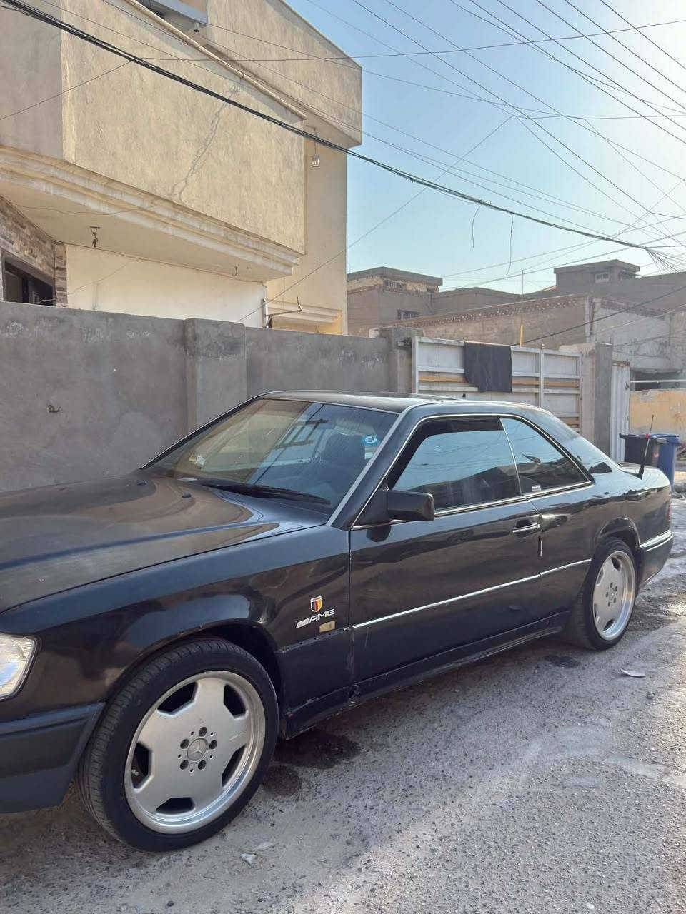 مارسيدس تك باب موديل ٩٢ بلاديه 
كير محرك كهربائيات بلادي رقم بغداد  
بيه جراد بسيط السعر   57 ورقه
