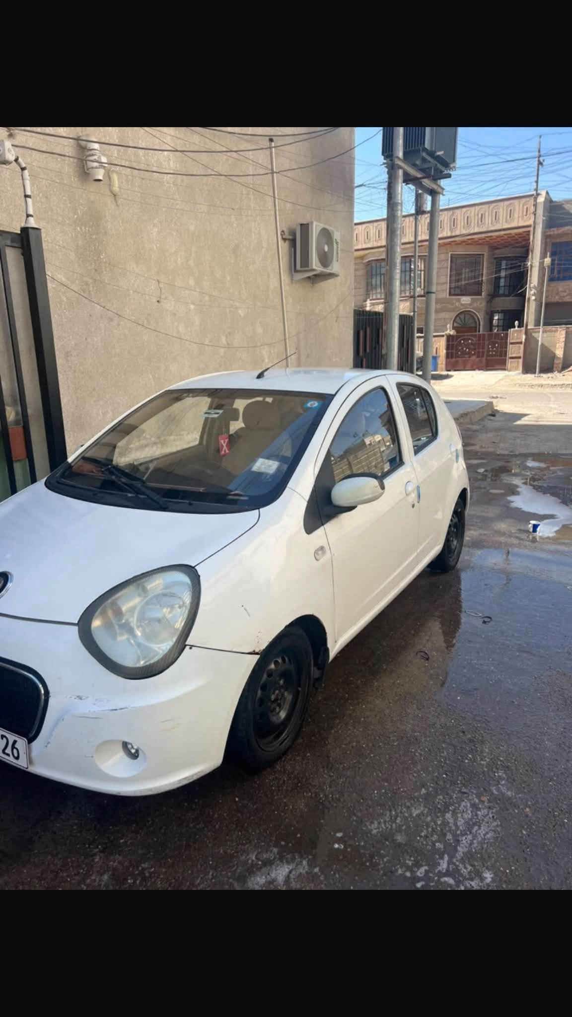 باندا LC • بدون تفاصيل • شاشة