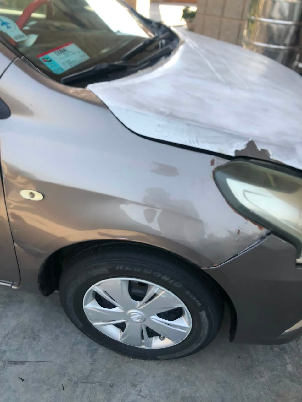 نيسان صني هندي 19 حادث بجم او قبق جنطه *********** السعر75
