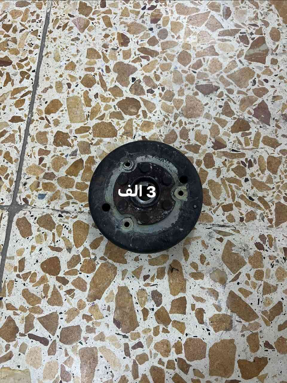 غراض للبيع مالت ماكس وهاذي اسعارهن  نظيفات على الشغل  مكاني ديوانيه مركز هاذه رقمي بي واتساب هم ***********

نص مكتوب في الصور:
- 5 الف اشاير وجامه
- 7 الف. ثنينهن وحده اصليه والثانيه تجاري على شغل
- اللفين
- 3 ألف
- 3 الف
- الف
- على الالفين الواحد بيهن مالك حاويه