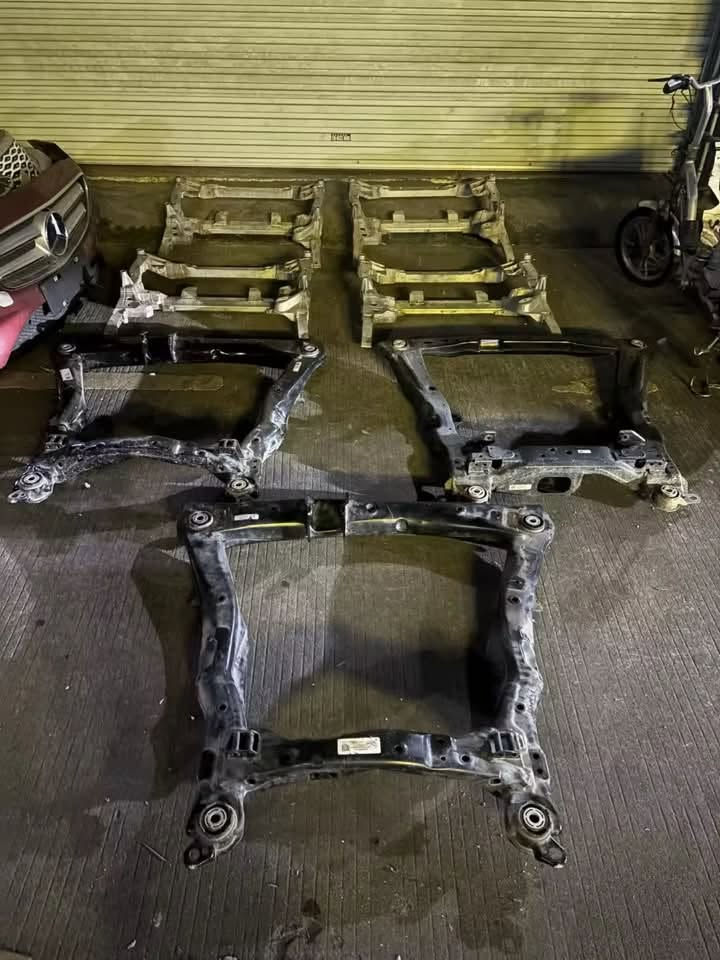سلام عليكم تم توفير غيار كاديلاك ct4 ct5
لايت xt6 
لايت xt4 
لايت xt5لايت ct5 شكل جديد 25 26 
جاملغ ct4 
مكينه كير تفرعات مكينه 
صابنصه  تيربو جوينات شوته 
فربم ممه ct5
Ct4
Xt5
Xt4
Xt6 
ارضيات جميع كاديلاك بسعار مناسبه 
توصيل جميع محافضات موجود 
/***********/
