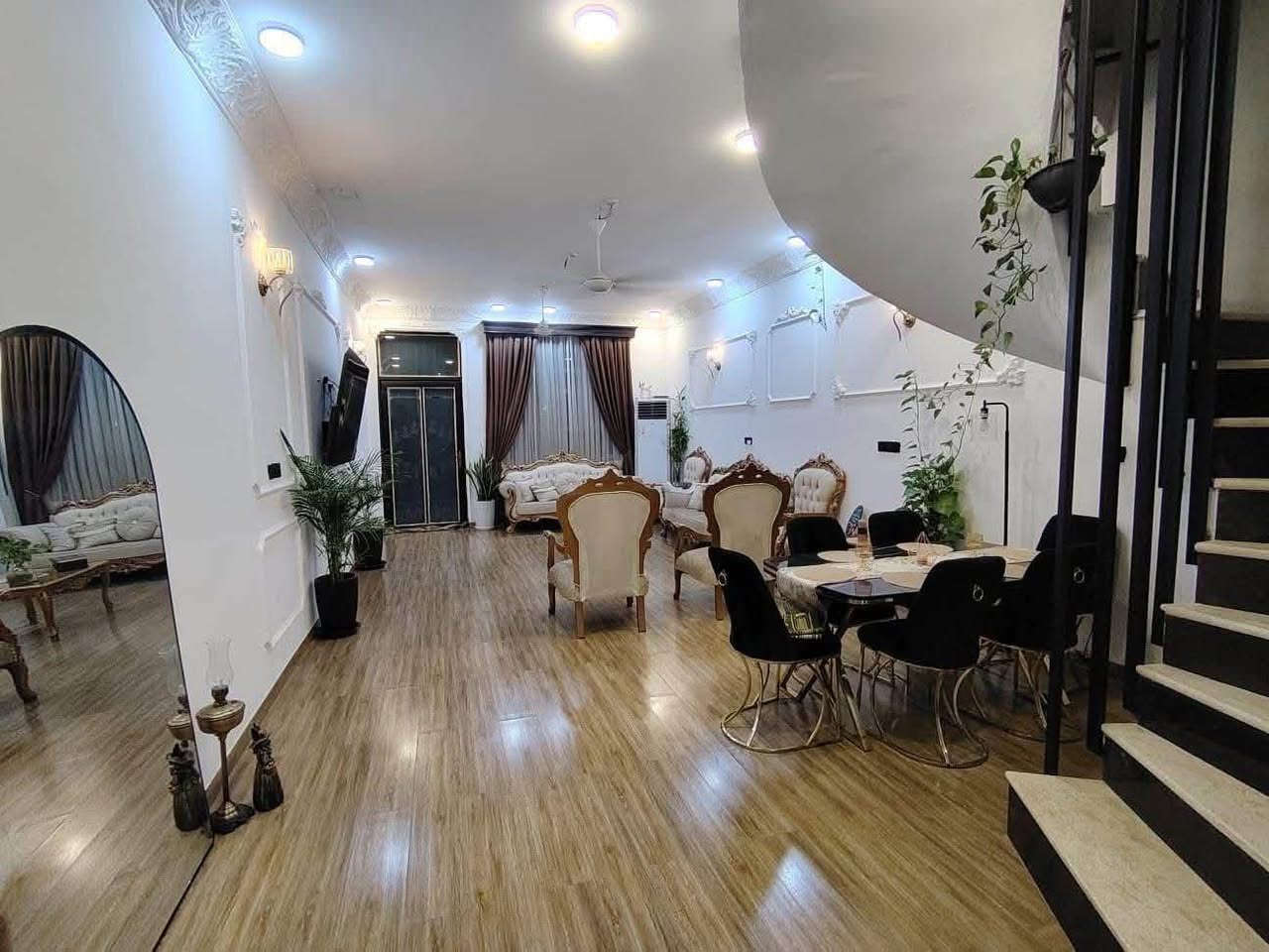 🏛️دار لـــلـــبـــيــع 🏛️
📍بناء حديث مودرن يرهم مؤثث او بدون

الموقع :                         حي الصحة📍خلف اسماك البغدادي
                                                                                               
نـوع الـعـقار:                طـابو زراعي ⭕️موقع مميزه

الـمـسـاحـة:             100متر

الـواجـهـه 5م

#الـطـابــق #الارضـي 

       مطبخ         صالة       هول

مجمع صحيات              

#الـــطـابـق #الـــثـانـي 

2غرف نــوم - مجمع صحيات   
✨——————————-   ✨                

السعر عالخاص  ⭕️
📍_____#لــــــــــــلاستفسار -***********📞***********

#عقارات_الامير_في_بابل_شارع/_60مدخل حي الحسين مقابل مدينة حمورابي السياحية 

✅👈👈🇮🇶♻️
نستقبل عروضكم التجارية والسكنية كافة :
نستقبل عروضكم التجارية والسكنية كافة :@
