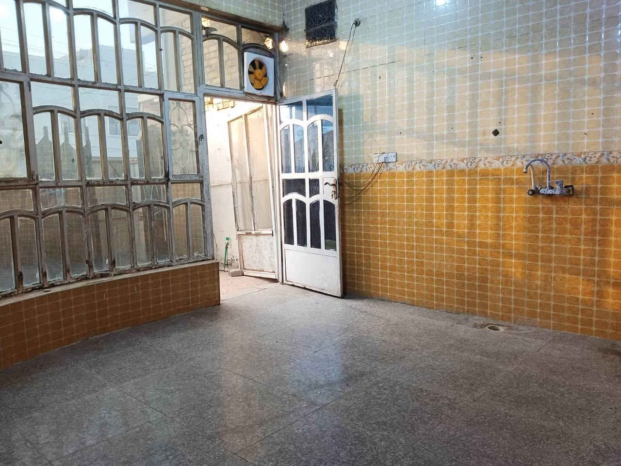 الديوانية • ١٣٠م • طابقين