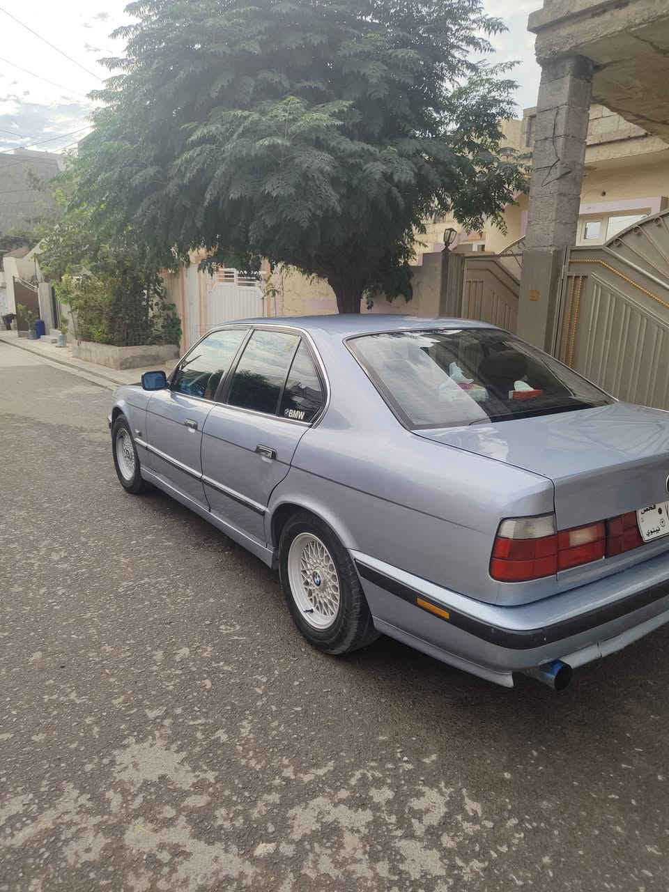BMW525
مۆدێل1990
ئاڕمی پلاسیک سەنەوی وەکالەت
مەکینە کەپس
گڕ ئۆتۆماتیک
سڵایت
هەیکەلی زۆرجوان و پاکە
چوارجام کارەبا
بەشەرتی موس و بڕاوە
 تەقەوڕەقەی نییە
دەعمی نییە
ژمارەی خاوەنی/***********
