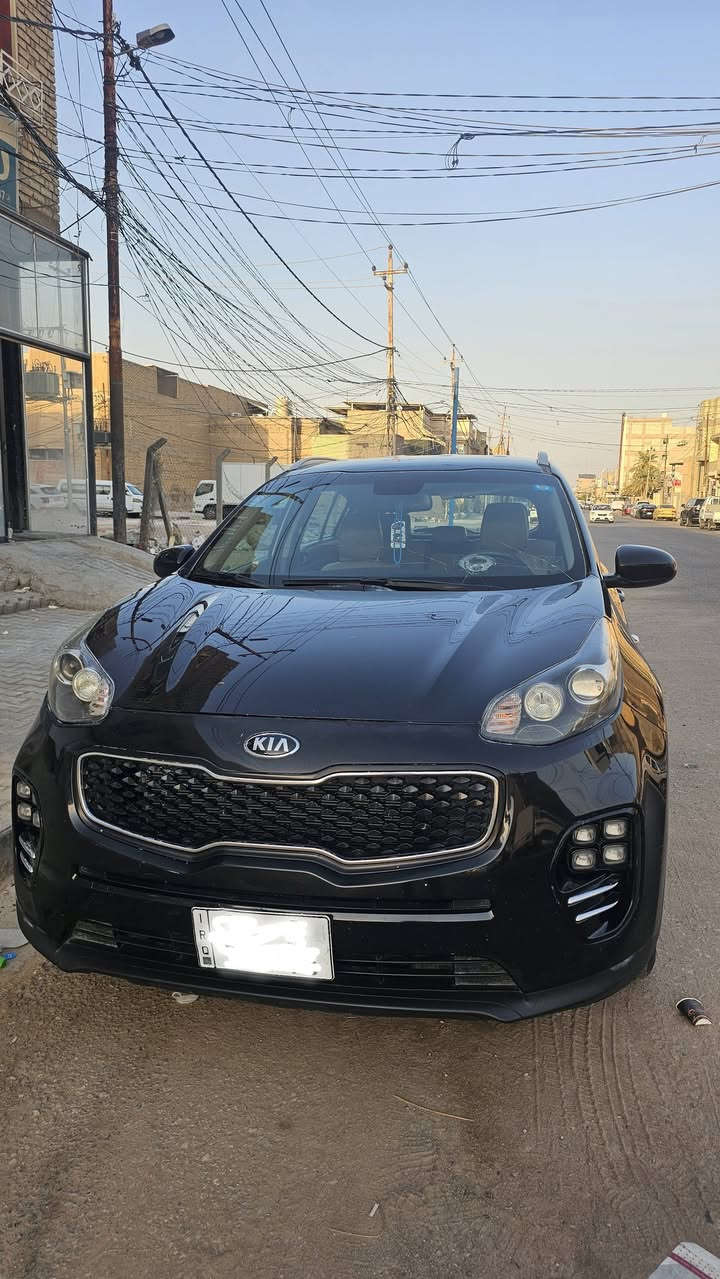 سيارة سبورتج للبيع موديل ٢٠١٨ خليجية
سيارة مكفولة من الضربة فقط باب الجنطة محرك مكفول تخم تاير توني  مبدلهن منظومة كاملة للتبريد فول برودة سيارة مواصفات الاساسية سيارة خير من الله ترايها للبصرة السيارة باسمي ورقم دولي وهزة جديدة سعر السيارة١٧١ وبيها مجال مكان سيارة النجف  للتواصل على الرقم التالي *********** الرقم بيه واتساب

