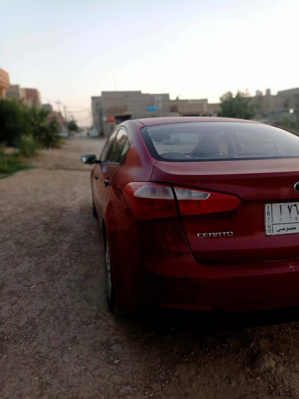 كيا سيراتو موديل 15 بابل رقم جديد
بيها 3قطع بنيدجاملوغ  قبغ جنطة
بيها جراد بتكم  محرك كير ع وضع شركة 
تبريد خير من اللة سيارة بسمي 
مواصفات عادية 
محرك 1600
ماشية 152
السعر92 بيها مجال
***********
اسف مارد ع ماسنجر فقط اتصال واتساب وخادم
