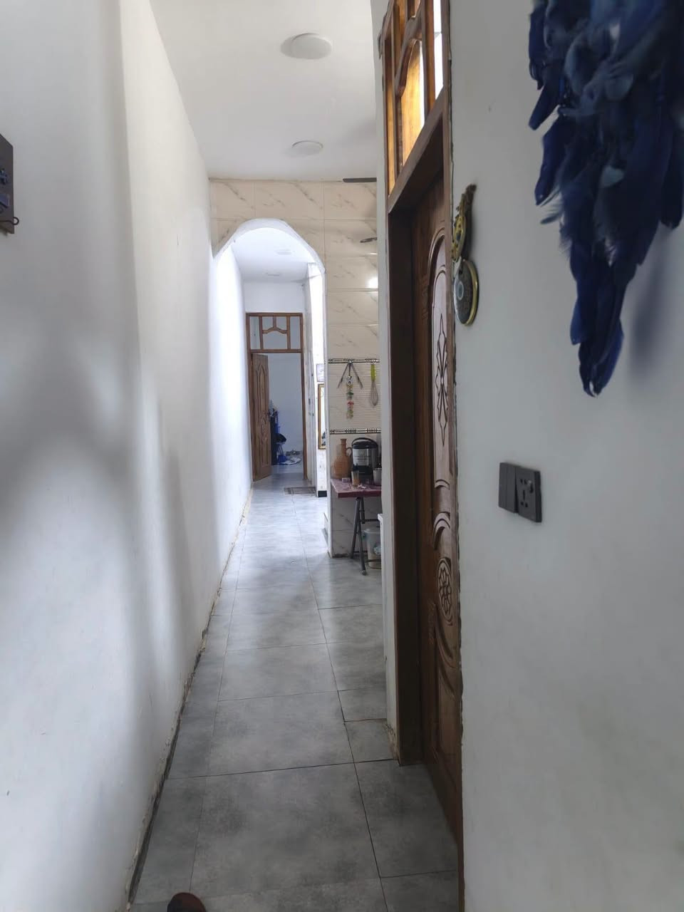 🏠 دار للبيع
📏 المساحة 100 متر

📍 العنوان حي الغدير، قرب مستشفى اللبناني، مقابل بيوت السياسين

▪️ طابق واحد يتكون من :
🛏️ غرفة نوم
🛋️ صالة
🪟 أستقبال 
🍽️ مطبخ
⛅ منور
🛁 مجموعة صحية داخلية وخارجية 
▫️ طارمة

🧱 كونكريت، بناء حديث

🔸 الواجهة 5، النزال 20

📄 رقم معاملة كاملة، واصل للتقييم، ع مادة 20

💰 السعر خاص أو الأتصال ع الرقم 

📞 ***********

