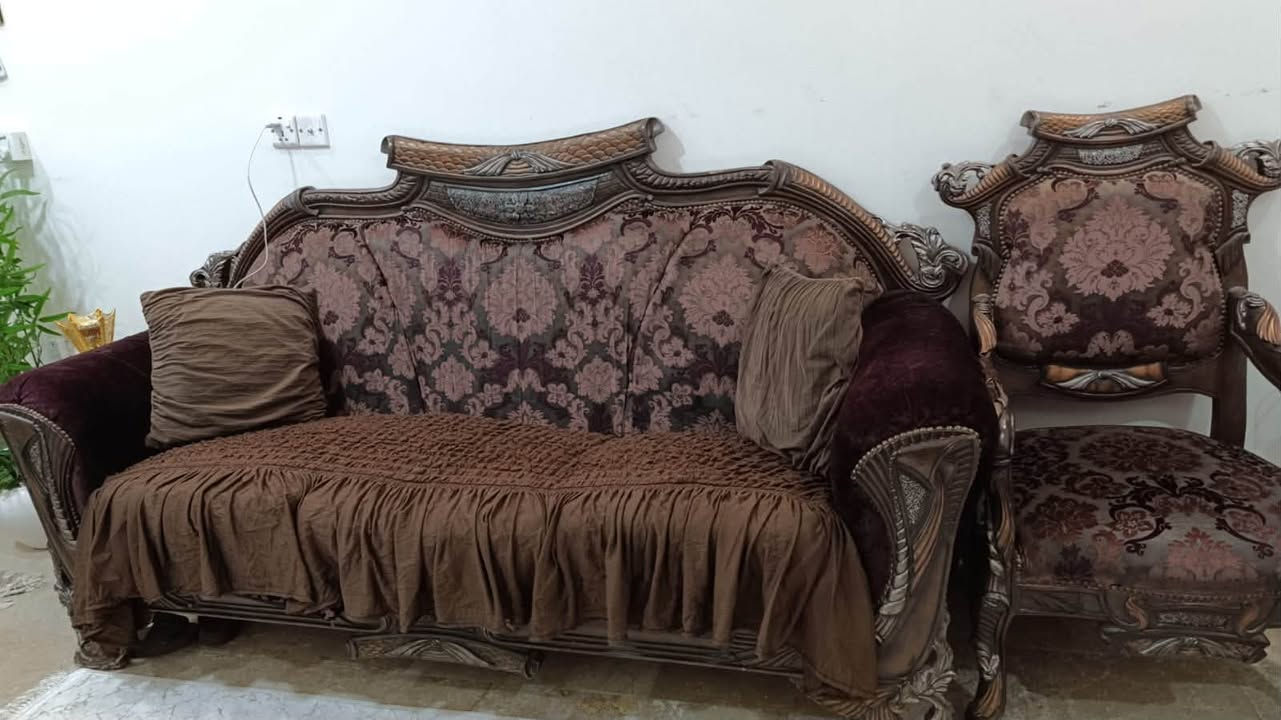 السلام عليكم تخم درجه أولى تكمه (عشر مقاعد )
السعر 350
و المرجوحه سعره 150
للتواصل الاتصال ع الرقم ***********
