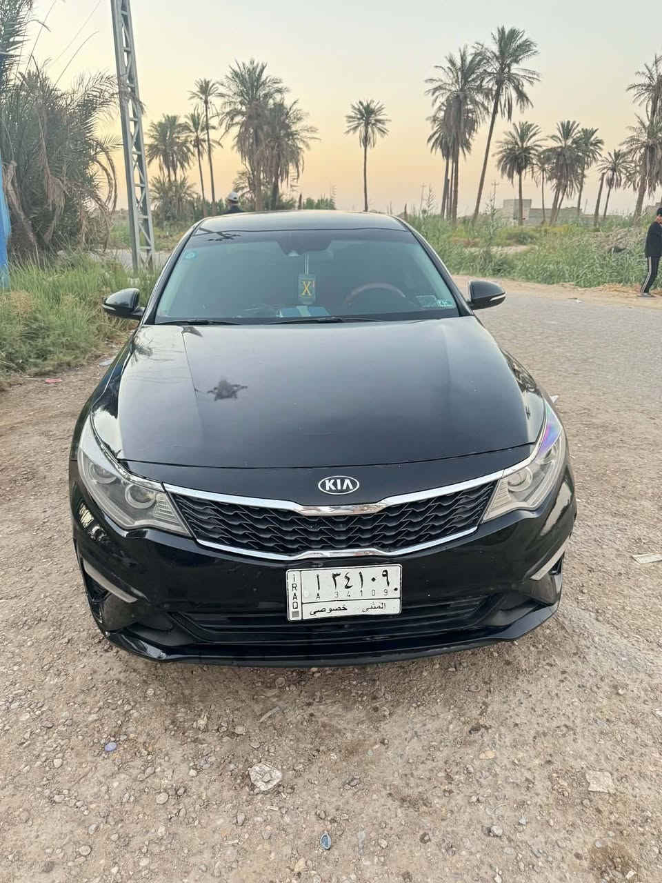أوبتيما 2019 أمريكي LX/S
5XXGT4L37KG363965
سنوية 2028 تحويل مباشر 
الموديل: Kia Optima 2019
• الفئة: LX/S
• وارد أمريكي 🇺🇸
• المحرك: 4 سلندر 2.4L GDI
• القوة: 185 حصان
• ناقل الحركة: أوتوماتيك 6سرعات
• الدفع: أمامي FWD
• المقاعد: 5 أشخاص
• شاشة لمس 8 إنش
• Apple CarPlay / Android Auto
• كاميرا خلفية
• تحكم بالمقود
• مثبت سرعة
• تكييف
• نظام صوتي

السعر ١٢٥ وبيها مجال 
الاستفسار ***********
• جنوط رياضية
• إضاءة LED نهارية

الممشى: 118000  ميل
• اللون: اسود
• مكان السيارة: المثنى
