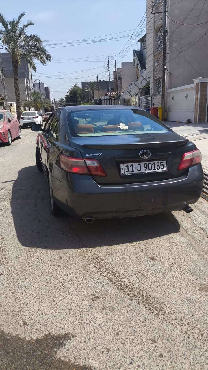 تيوتا كامري للبيع موديل 2007
السيارة بإسمي 
وارد أمريكي،  
صدر و حدادية جيدة 
محرك 6v (سلندر) 
كهربائية شغالة كامل 
مصبوغة حزام 
تدفئة _تبريد شغالة 
رقم بغداد ، مكان السيارة بغداد 
و بيها صوت راجز بداية التشغيل 
ترايك وين ما يعجبك 

السعر 85 و بيها مجال 

رقم الموبايل: ***********
