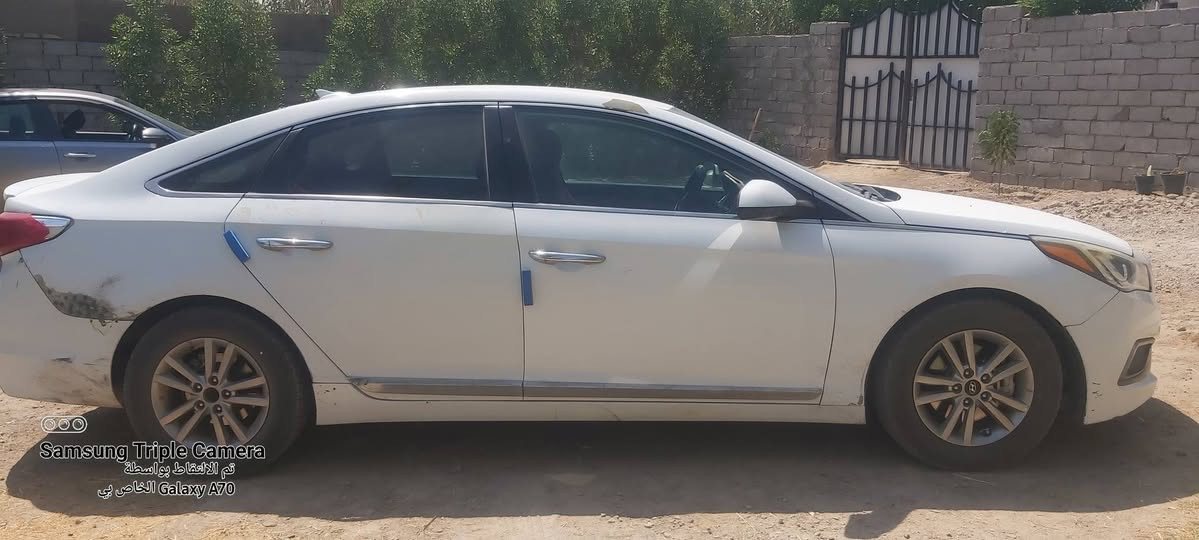 السلام عليكم سوناتا امريكي للبيع موديل ١٧ اربيل السعر ١٠٥ وبيه مجال تحويل فقط باسم المشتري كير مكينه حداديه تخم تاير تبريد ميكانيكي حادث امريكه الجاملغ وربع الباب  الخلفي فقط وبيه مناطق صبغ اثر تكشير وموجوده الصور 
***********
