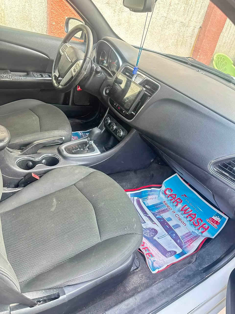 السلام عليكم شباب اقروا المنشور زين وخابروني
كرايسلر c200 sxt 
6 سلندر 
فول مواصفات 
كير 6 نمر 
سياره حادثها موضع بالصوره والسونار 
لا لغد لا شاصي لا ايرباك لا براكيت 
السياره جديده وجاهزه ع اخر حبايه 
صدر امامي خلفي مع دبلات مع درايف شفتات  بالكامل جديد 
اذاين تخم جديد  
سلايت 
تحكم ستيرن 
شاشه فول مواصفات 
مري كهرباء وهيتر 
كشنات كهرباء وتدفئه بالكشنات 
لايتات عدسات زينون عالي ناصي 
منضومه مي بالكامل جديده 
السياره نقصهه جوزه تبريد وغاز غير هذني اني اتحمل مسوؤليته وشريط ستيرن ولو بلك لو مجول علماً السياره صافيه جداً وصاروخ 
رقم انكليزي سنويه لل2027
شرط احولها ماابيع للبياع شراي وممتوازي 

السعر 87$ وبيهه مجال للطيبين 
مكاني بغداد الدوره 
***********
