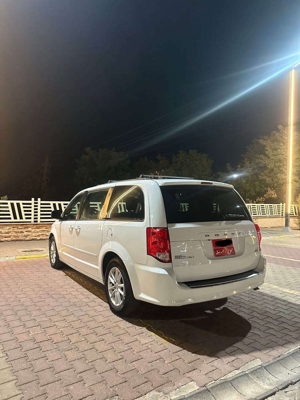 DODGE 
SXT V6
3 مقعد 
كوشن كهرباي و هيتر و شامو 
تبريد مركزي 
عه ينه هيتر + كهرباي 
باب كهرباي 
صندوق شفط 
بگلايت ليد 
شاشه 
كاميره ٣٦٠ 
گير محرك شرط 
تايره جديد 
تحويل غراماط شرط 
سياره جديده 
غرامات ٢٦ وه ره قه ينزل  من سعر ١٤٧ و مجال 
بيع او مراوس 
مكان سياره زاخو 
*********** واتساب و كورك زاخو, دهوك
