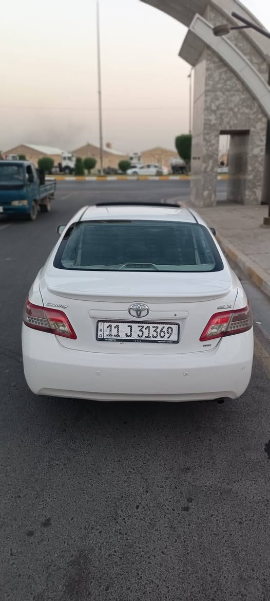 السلام عليكم   
اللهم صل على محمد  

 مTOYOTA كامري خليجي 2009
فطيم سعودي GLX فول موصفات 
  
   شرط التحويل رقم بغداد انكليزي 
 
محرك 4 سلندر     2400 
   

 
بيها السياره صبغ   حزام علمود لا اتعبك ولا اتعبني اثر شخوط ودعجات سياره بدون دواخل مال جناي السياره    

كهربائيات كلها شغاله
  محرك  كير كفاله 
كشن كهرباء 
تحكمات بالستيرن مثبت سرعه 
 السياره كلش نضيفه ومتعوب عليها 
 باتري جديد  اصلي 
  تبريد منضومه كلها ع البلاد  
تدفئه شغاله 
سلايت روف فول 
سنتر لوك  السياره  
    
تجي تفحص وتقتنع واني حاضر 
        
العنوان الانبار الفلوجه 
 …السعر 93   
بدون مراوس بدون اقساط بيع نقد فقط 
 الشراي يتصل📞 وحياكم الله  اخوتي‏
***********
***********
