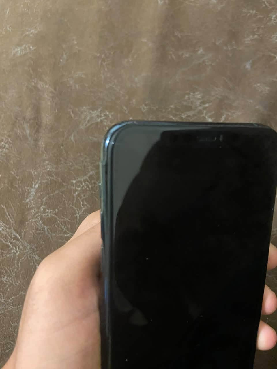 سلام عليكم آيفون ١١ برو ماكس للبيع أو مراوس شعندك تعال خاص وذا ١٢ برو ماكس بعد احسن
ذاكره ٢٥٦
بطاريه مبدله قطاره بل شحن تجي تفتح فيديو شكد ما يعجبك وتجيك الشحن 
شاشه مبدله نوعيه اصليه اللمس كله شغال ما بي اي خلل 
ملاحضه بس بي هاي من فوك مثل ما موضح بل صوره الشاشه شوي مرفوعه تخلي كفر كلشي ما يبين الهزاز الكامرات صوتو وايفاي كلو شغال سيمكارت كله شغال جهال نضيف كامرات دمعه مكاني موصل 
السعر 250 وبي مجال 
***********
