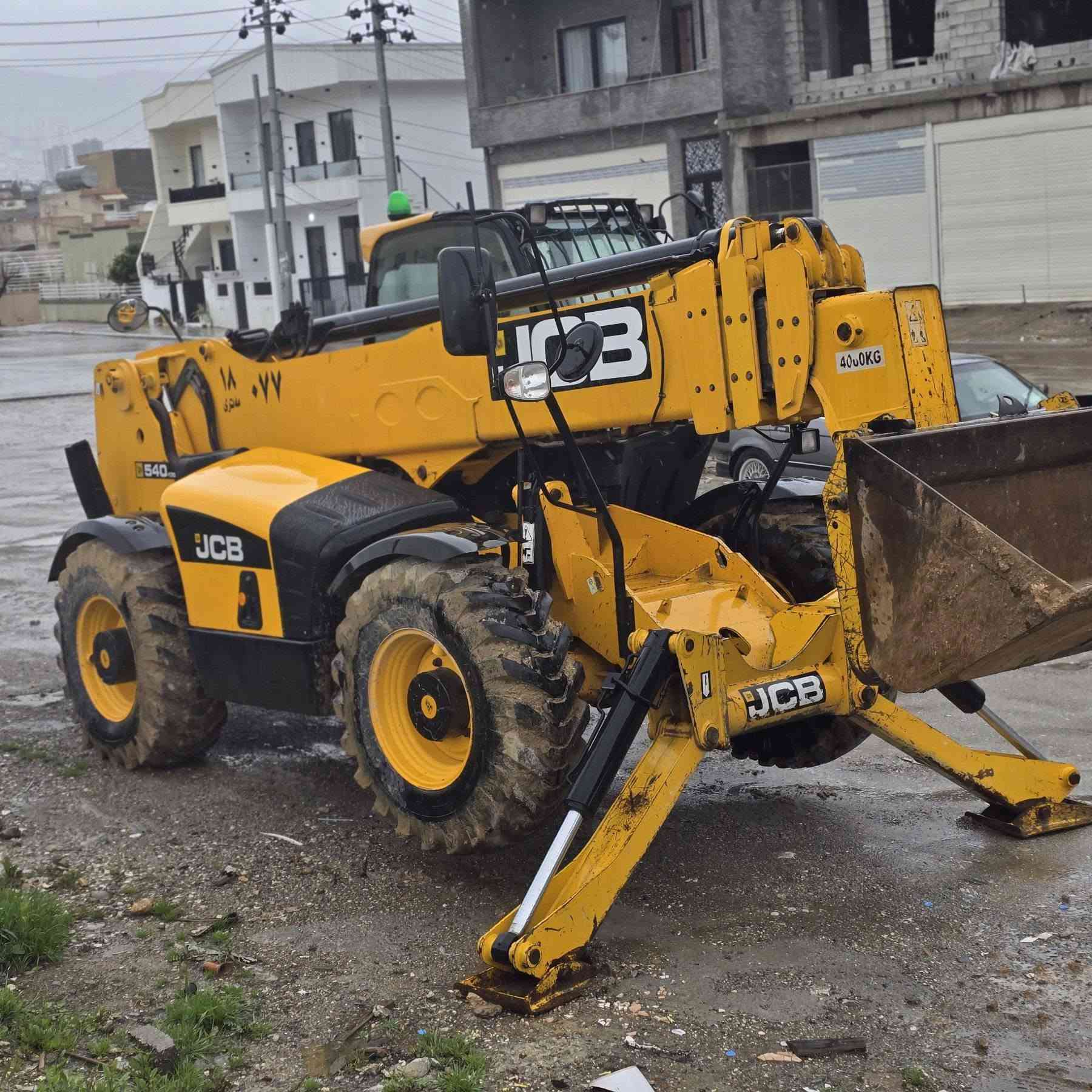 شۆفڵ جیسیبی بۆ فرۆشتن 
پەمپ و نۆزڵ
2004
17مەتر 
مەکینە 105
جوابی نامە نادەمەوە موشتەری تەلەفون بکە 
لە سلێمانیه
***********
***********
