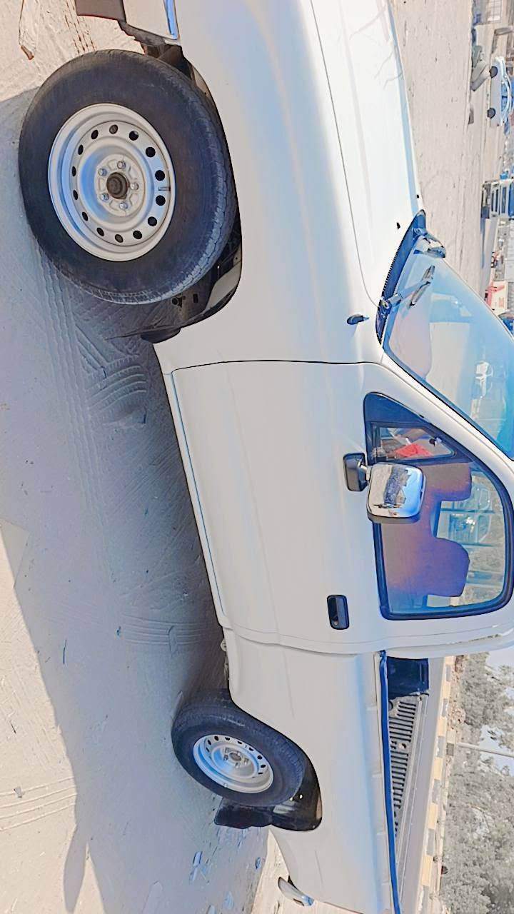 السلام عليكم بيكم هايلوكس ٢٠٠١ رقم بغداد انكليزي مميز بسمي السياره جاهزه من كلشي حداديه مكينه جمره كير اكسل كله مكفول التبريد نقص راديتر /***********/***********
