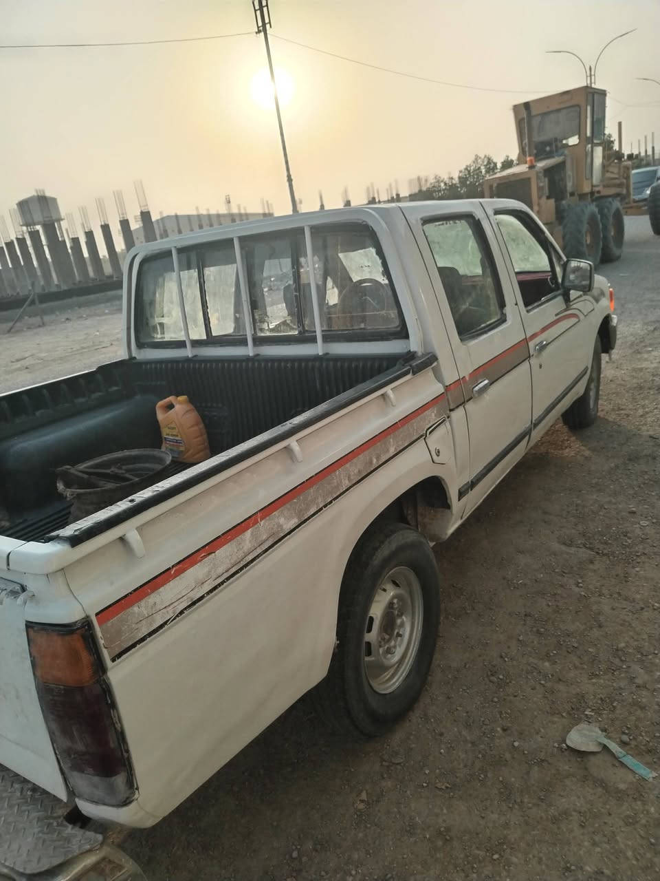 نيسان للبيع سنويه ل28  مشروع وطني مداور ثاني يوم مكان الغراف السعر 30      ***********
