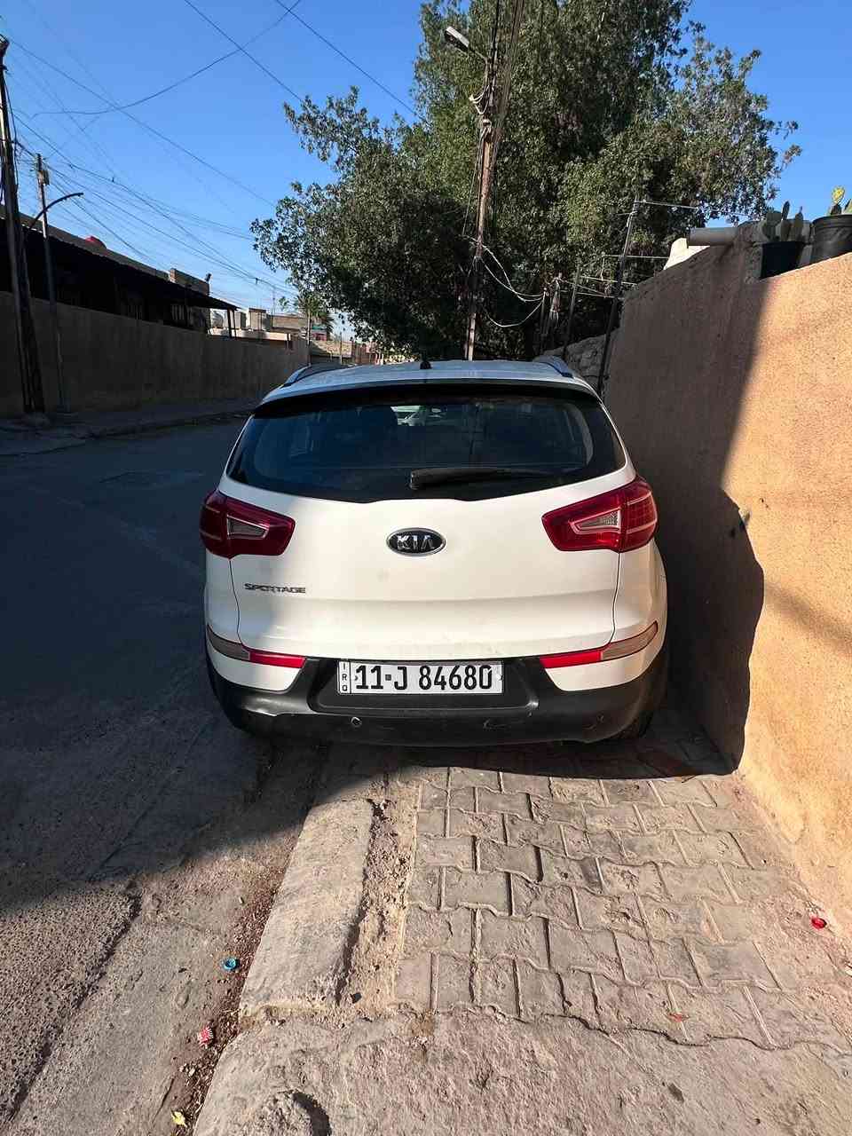 سبورتج موديل 11 خليجي سيارة محرك كير مكفولات بيهة قطعتين صبغ اثر اشخوط فقط سونارهة موجود سيارة خير من الله تاخذهة متصرف عليهة الف محرك دوش المرغوب رقم بغداد انكليزي مشروع وطني اي مكان تتحول هزة وسنوية جديد مكاني بغداد السيارة احلة من الصور بالحقيقة مال جناي السعر 125 وبيهة مجال للشراي تجي اشوفهة وتشلع اعيوني بس لحد يكسر بحلال الناس اتصل او مراسلة واتساب ادزلك سونار ***********

