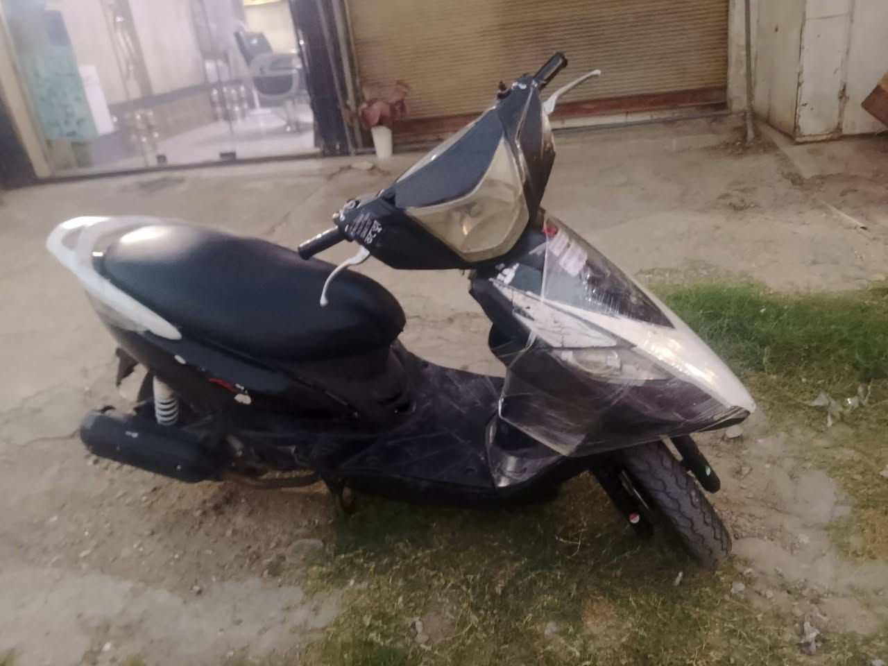 ***********
سلام عليكم دراجه للبيع شغاله سلف هندر. خير من الله اتخبل دراجه نضيفه اسم دراجه ثعلب سعر ٥٠٠وبيها مجال اوراق بيها منفيس
