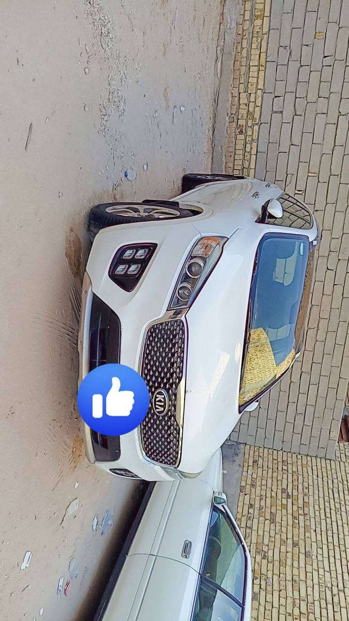 سلام عليكم سياره للبيع سورنتو مديل 18وارد امريكي بني رامه سياره جاهزه من كلشي السعر 230وبيه مجال للشراي مامتواجد ع لفيس. الاتصال ***********
