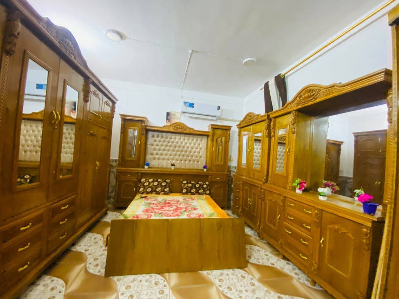 غرفه ملكي طحاطه سعر مليون1800وبيها مجال المكان الرمانه البوعبيد تواصل على رقم***********
