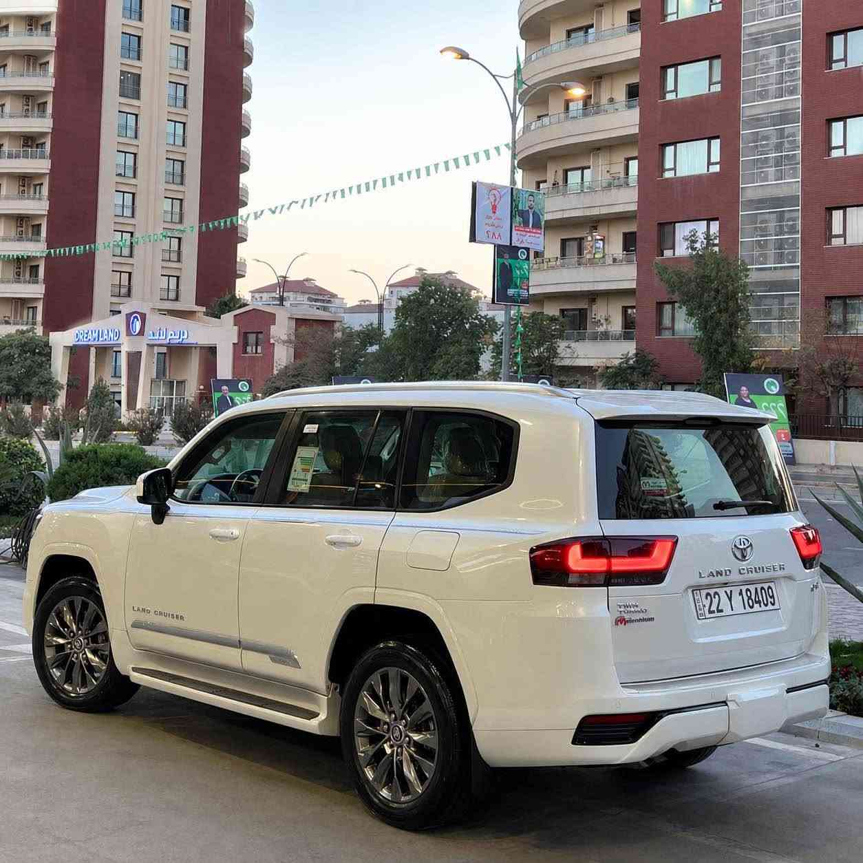 Toyota land crusir 2022  GXR   SAS  52000 km
Twin Turbo ٣ شاشات بلادی ساس

اللَّهُمَّ صَلِّ عَلَى مُحَمَّدٍ وَعَلَى آل مُحَمَّدٍ
-اخت زيرو بل كارتون

-مکفولە کفالة عامە 
(بدون صبغ - بدون بارد - بدون رمل - بدون حالوب ـ حتا دعاميات و اللحیات شرط بدون صبغ)

-تويتا لاندكروز موديل (2022) توين توربو
سياره زيرو شريكه ساز باب اولا
سياره مواصفات (GXR) تلاث شاشات بلادی
سياره (٦) سلندر توين توربو 

-سياره گير محرك بشرت مامفتوح و مابی ای خلل و صوت و بعدها ظمان من الشرکە 

- فول مواصفات  
(كوشنات جلد _ شغال عن بعد _ 
_ كاميرا _ كوشنات تدفيه و تبرید _ شاشه كبير
٣ شاشات بيلادي _ وايرليس شحن _   نيظام eco _ سلايت _ النزلاق _ثلاجه _ زينون _ حساسيات امامیە و خلفییە )

-سنویە و رقم و کلشی جدیدە حتی ٢٠٢٩ تحویل مباشر

-سیارة جدیدە مابیها دینار مصرف کلشی علی وظع الشرکە 

-مكان السیارە سليمانيه
-سعر 618 ورقە و مجال بسیط
-رقم تلفون *********** السليمانية, العراق
