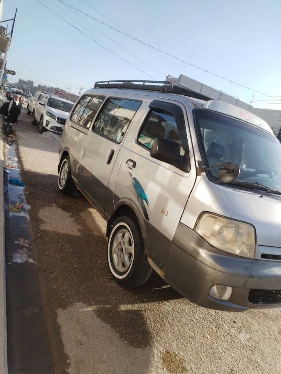 سلام عليكم منغوليه للبيع موديل ٢٠٠٥ بئسمي انكليزي نقصه بس مكينه  كايمه بيع مستعجل سعر٨٥ رقم *********** مكان نجف كوفه
