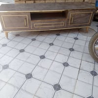 ميز بلازما • نظيف