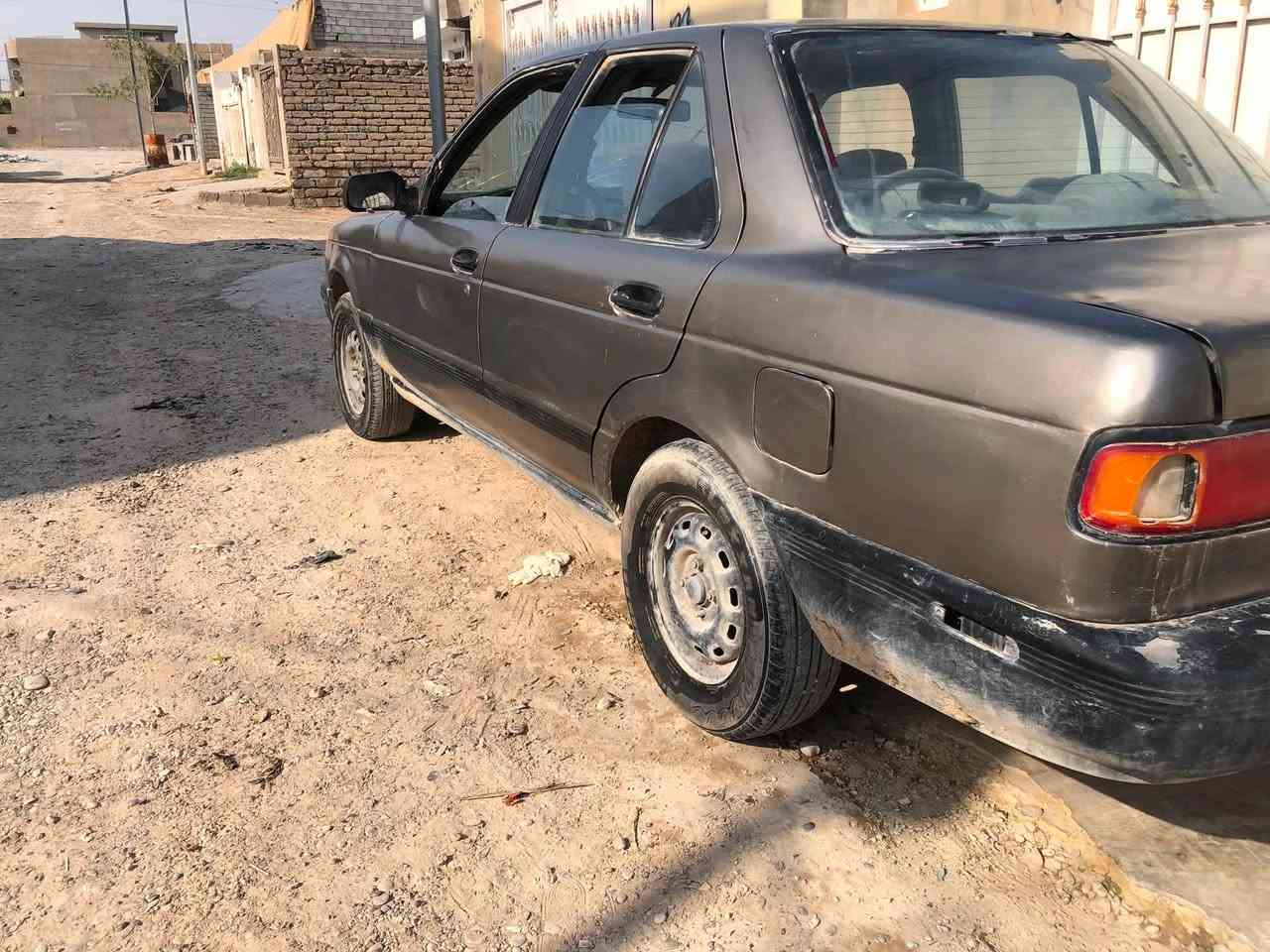 السلام عليكم اخوان نيسان سني موديل ١٩٩٢ السياره معمره تعمير جديد المحرك مالته جديد صار فتره شديته السياره بيه نواقص بسيطه تنزل من سعرهه وعليه غرامه ١٠٠ الف هم تنزل من سعرهه ٢٤ ورقه سنويه ساقطه للأستفسار ***********
