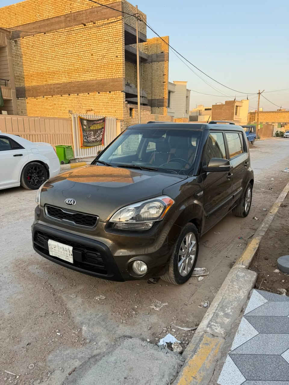 السلام عليكم 
صول محرك 2000 دوش 
اوتماتيك سيارة جديدة وجاهزة 
رقم بغداد مشروع وطني 
السعر 84 
***********
