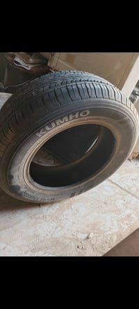 عندي تك تاير قياس 185/65/15 مكاني بغداد الشعب وسعره 15نهايته 077525266...