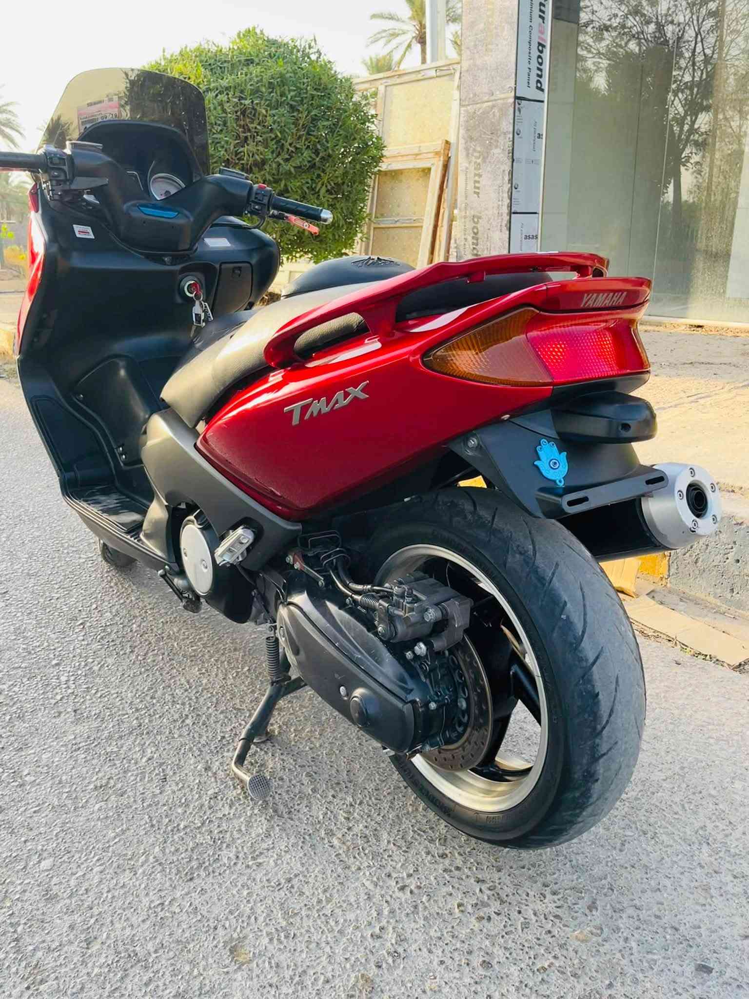 السلام عليكم
TMAX 2008 
للبيع 
مكفوله كفاله عامه من كفر ومكينه 
 ماشيه 53 
3 سويجات سكيورتي 
اي نقص مابيه الدراجه 
جديده وجاهزه من كلشي 
المكان حله ناحيه النيل 
السعر 24$ وبيه مجال 
***********
