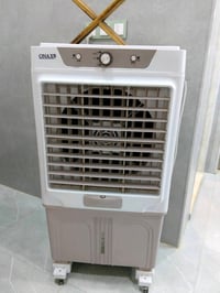 مبردة ONAX • نظيفة • عجلات